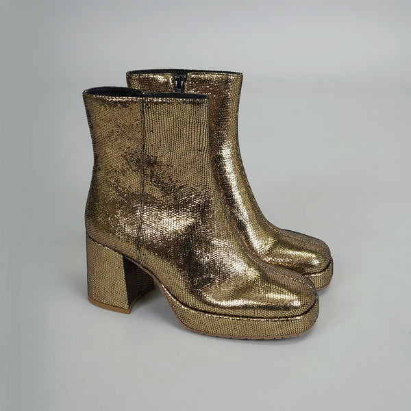 Esska Sassy Onyx Mid Heed Boot