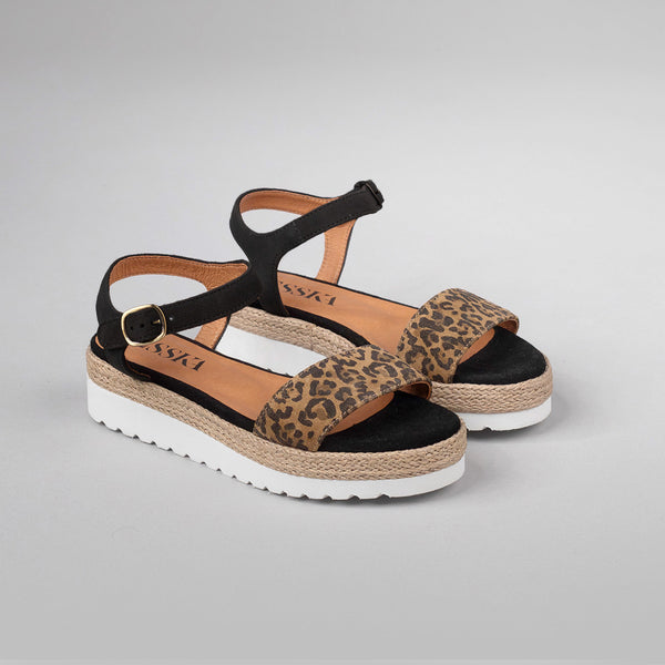 Esska Uma Leopard Flat Sandal