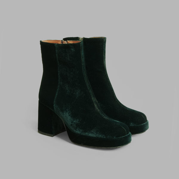 Esska Sassy Vegan Velvet Green Ankle Mid Height Boot