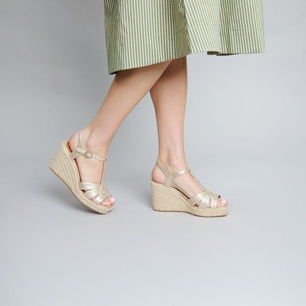 esska Tanya VEGAN Embossed Platinum Platform Sandal