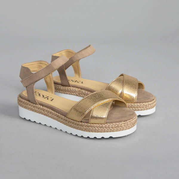 esska Ulya Vegan Gold Sale price$194.00 Regular price(/) Save Sizes: 36 (UK3) out of stock Only 1 left out of stock out of stock out of stock out of stock out of stock out of stock out of stock Size chart Esska Size Guide Below