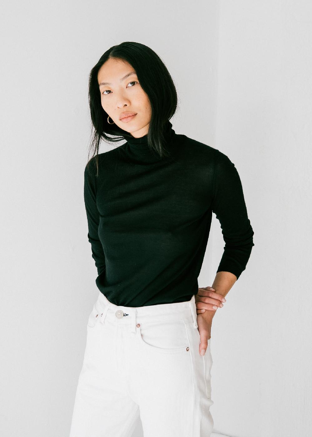 Estella Agyness Turtleneck In Black