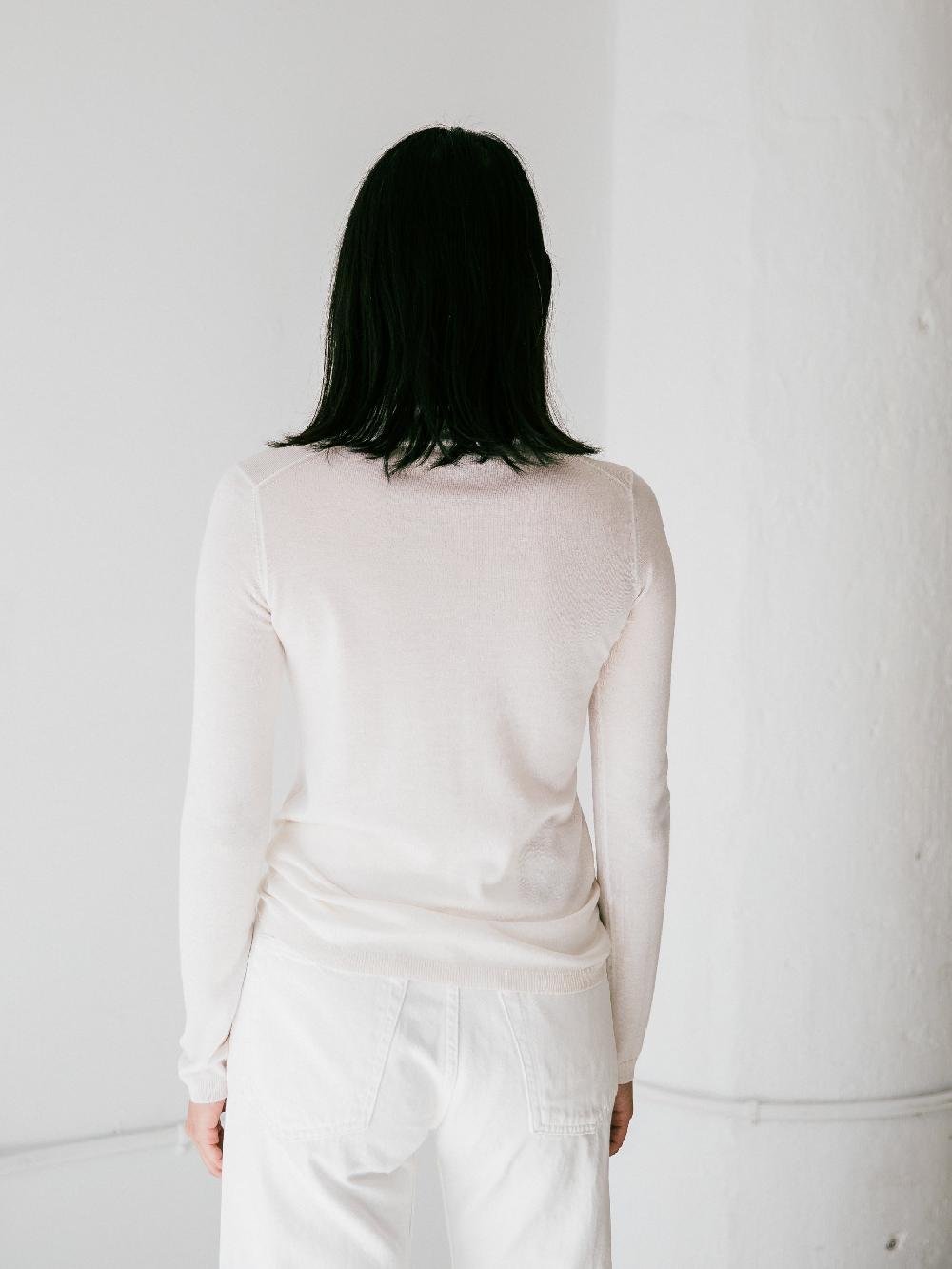 Estella Agyness Turtleneck In Winter White