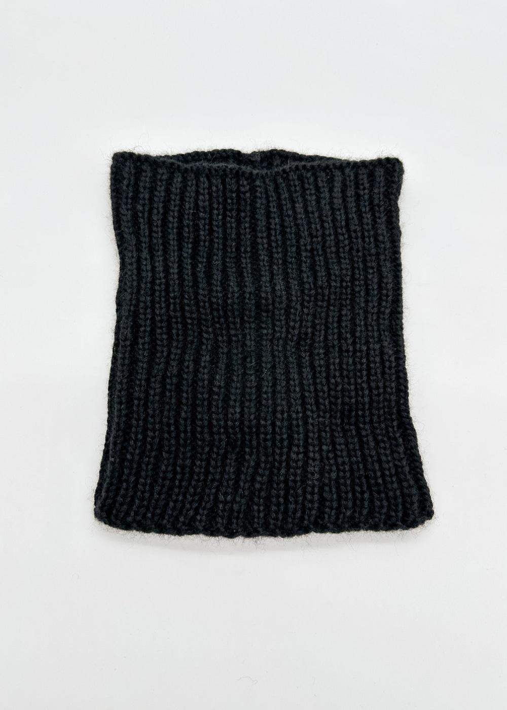 Estella Alicia Alpaca Snood Scarf In Black