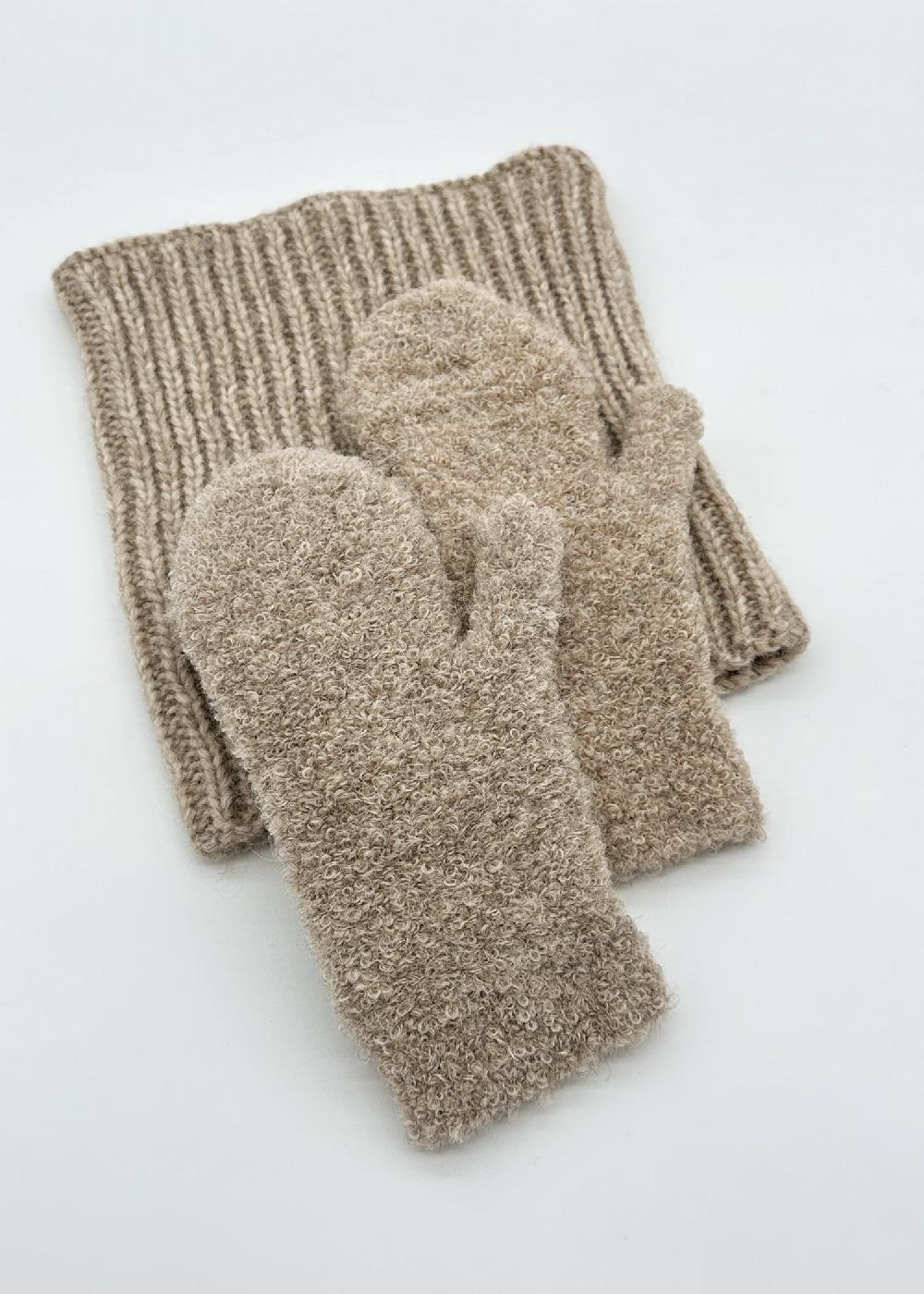Estella Alicia Alpaca Snood Scarf In Sand