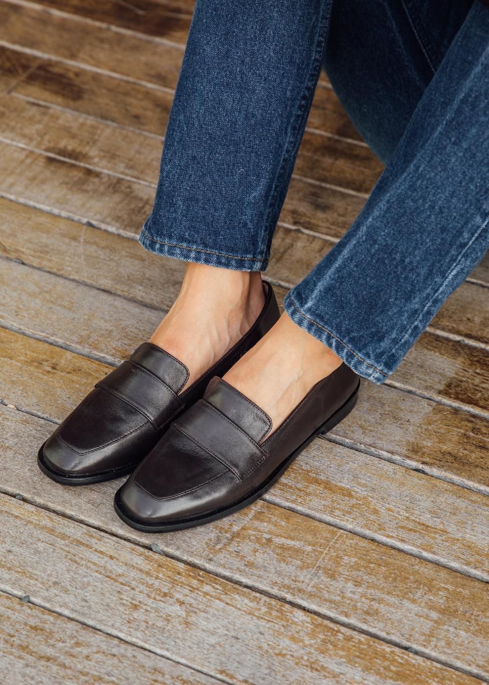 estella Angela Loafer in Espresso Brown Leather