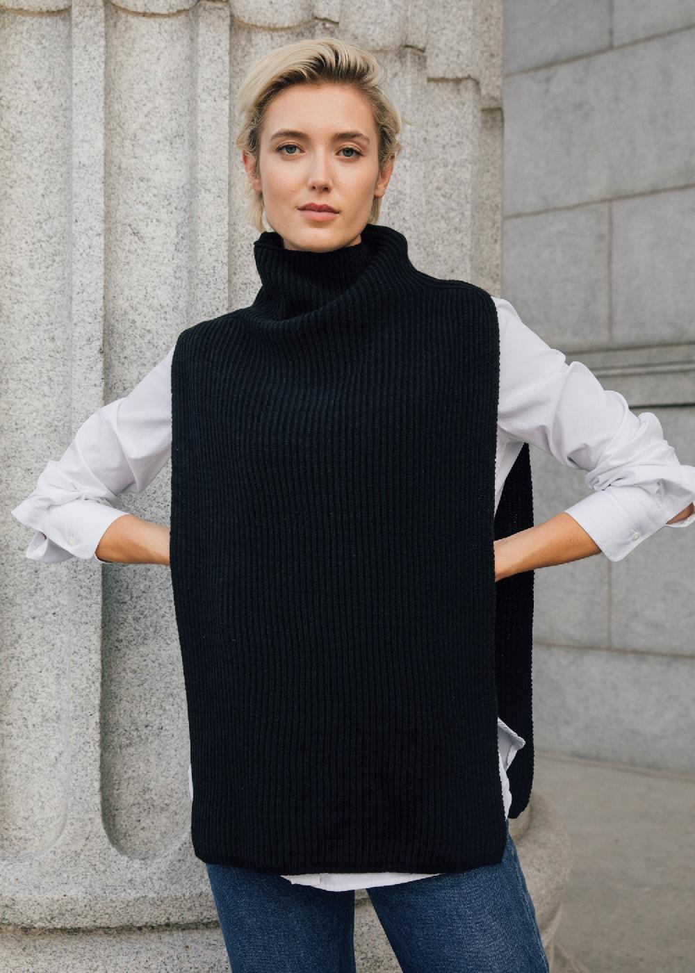 estella Gia Dickey Sweater in Black Cashmere