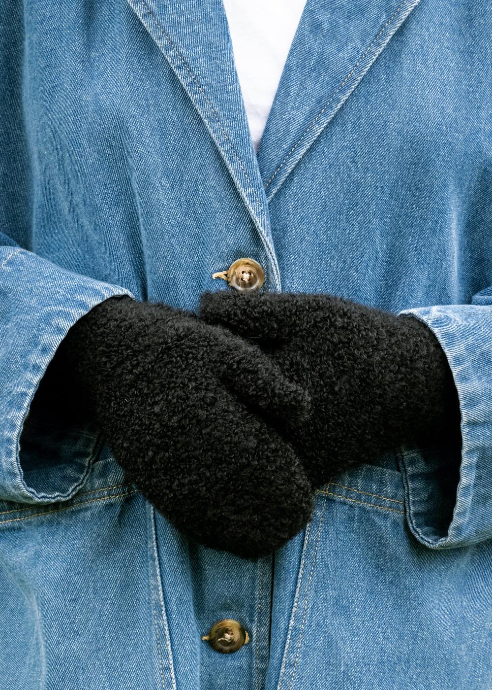 Estella Joey Alpaca Mittens In Black