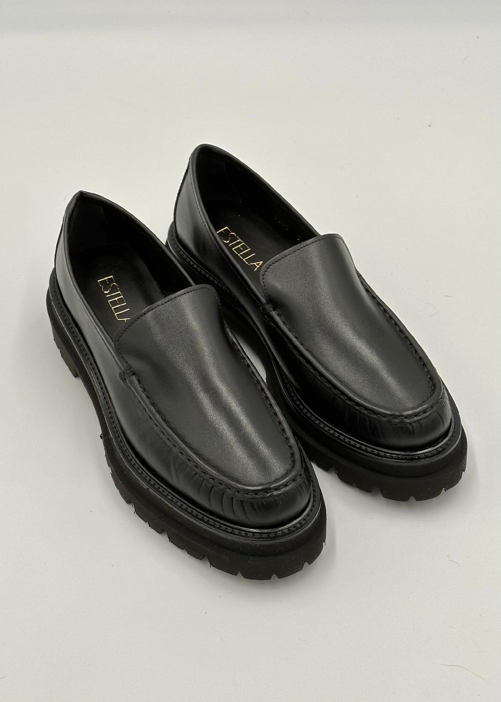 Estella Johanna Chunky Loafer In Black Leather