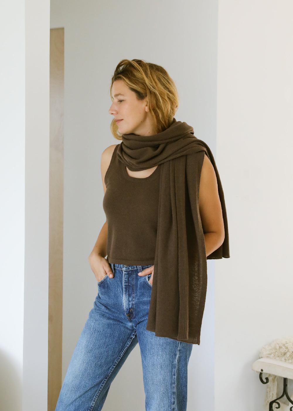 estella Maggie Scarf in Coffee Brown Cashmere