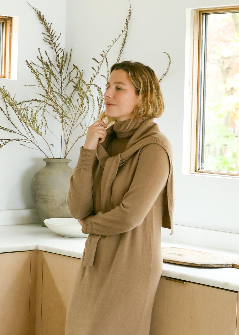 estella Valetta Sweater Scarf in Camel Cashmere