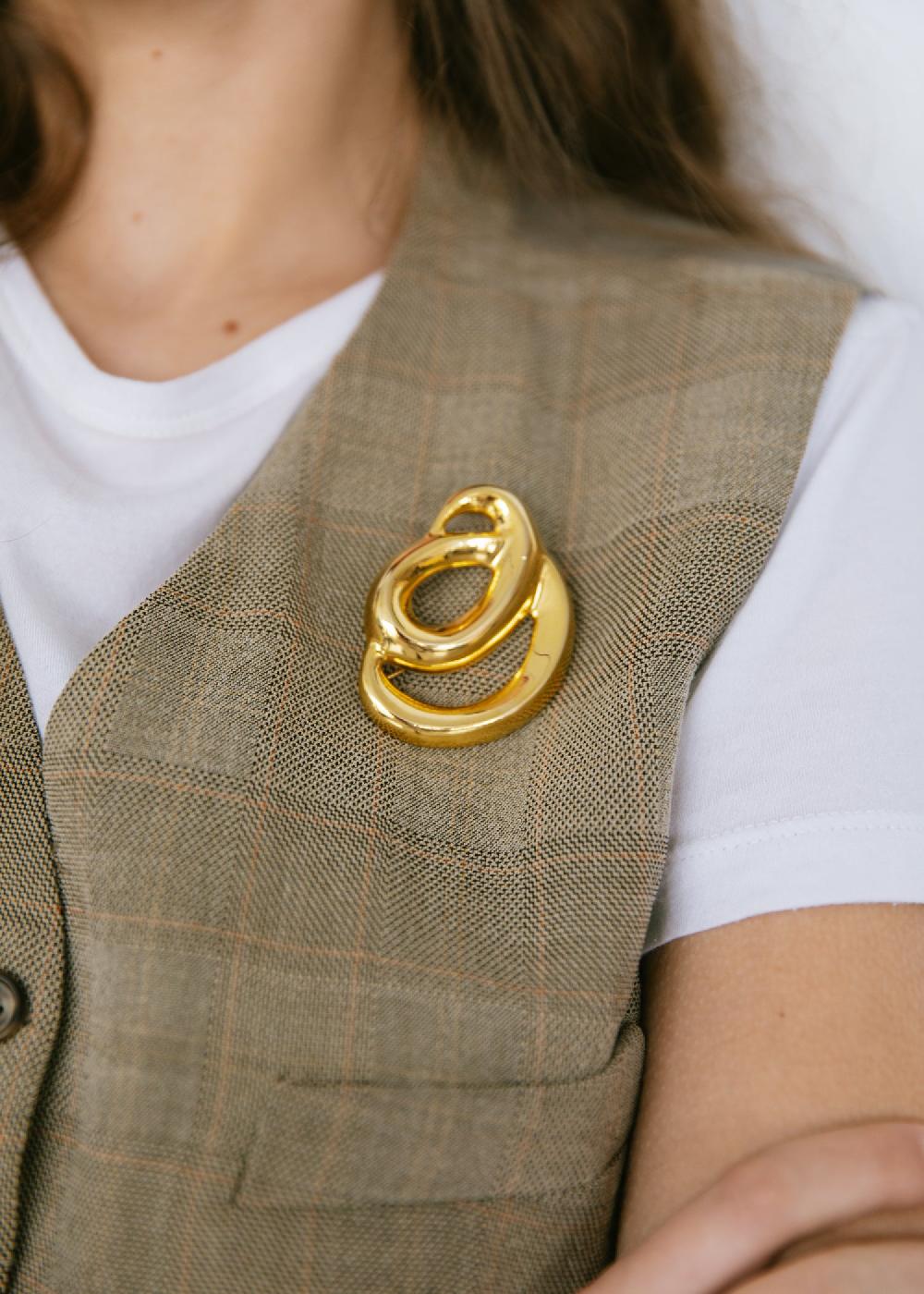 Estella Vintage 90s Gold Sculptural Abstract Pin