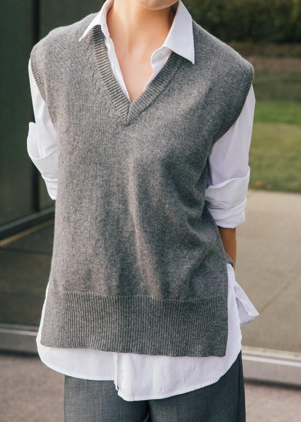 Estella Felicity Sweater Vest In Iron Gray Cashmere
