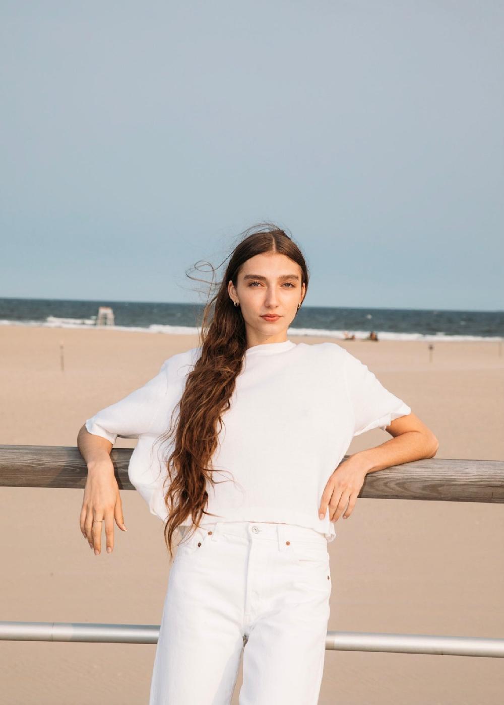 Estella Fiona Boxy Cropped T-Shirt In Pearl Cotton Cashmere