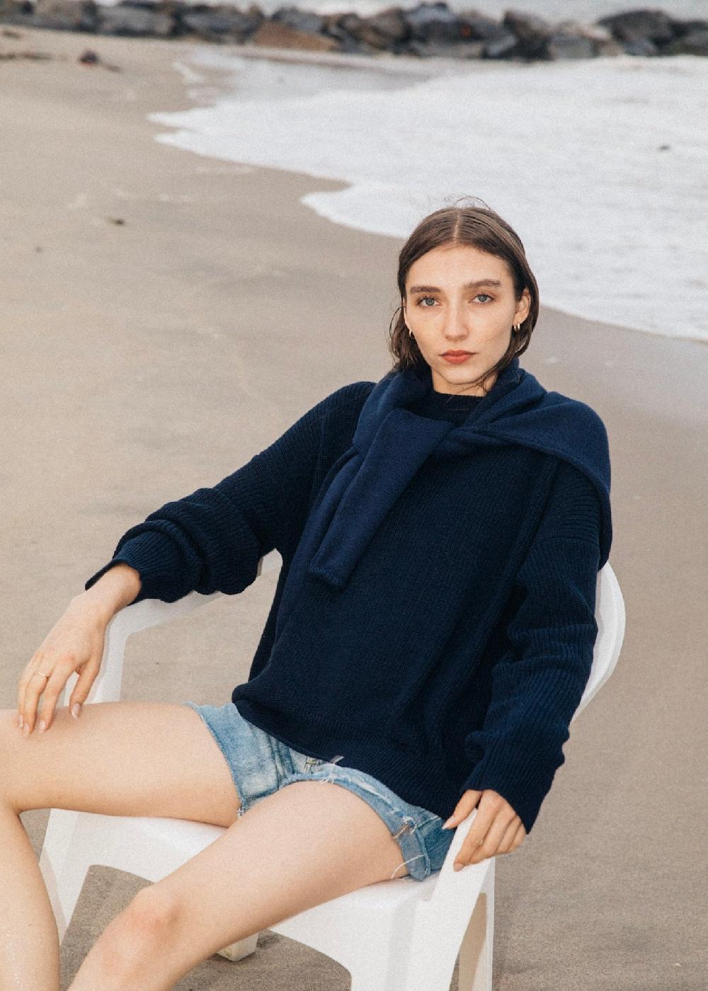 Estella Fiorella Cotton Cashmere Crewneck Sweater In Passport Blue