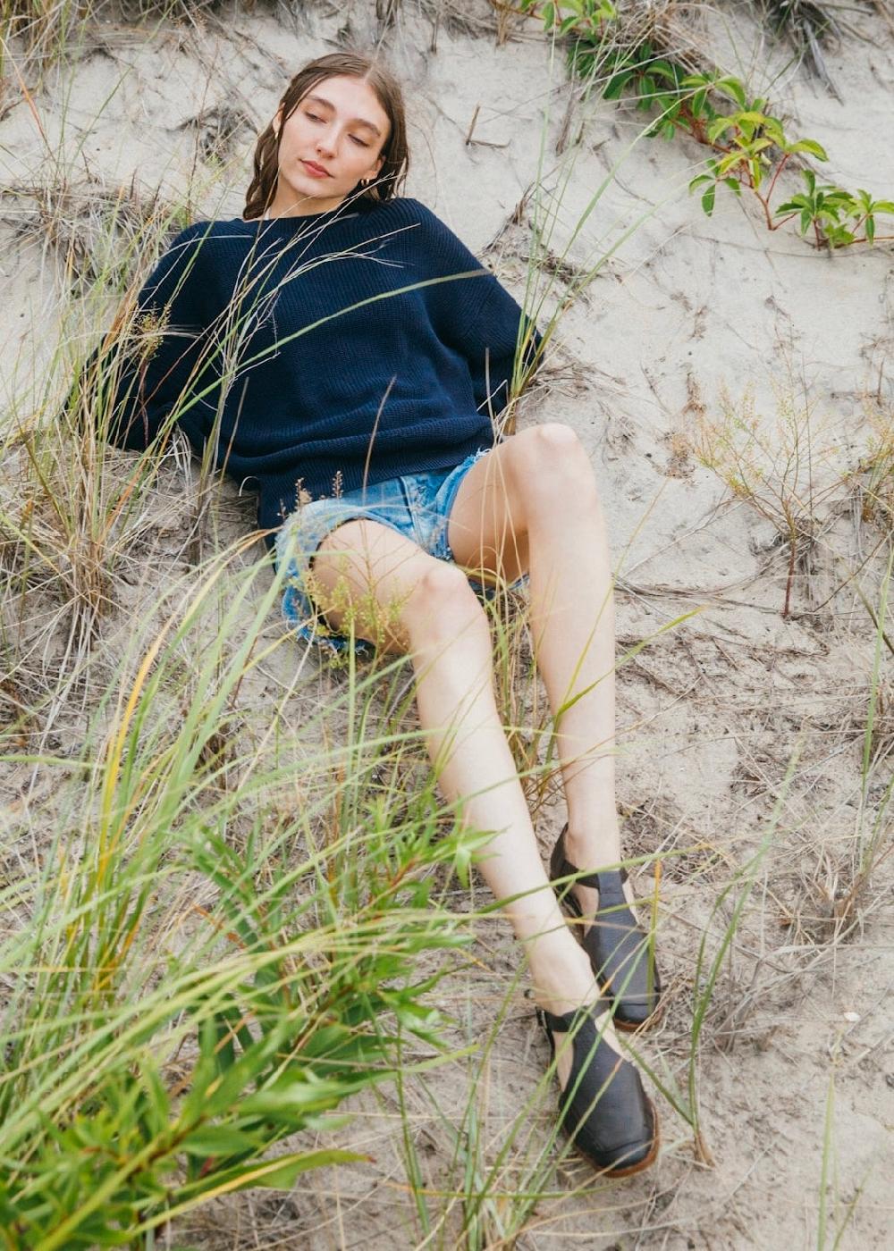 Estella Leelee Fisherman Sandal In Espresso Brown Pebbled Leather