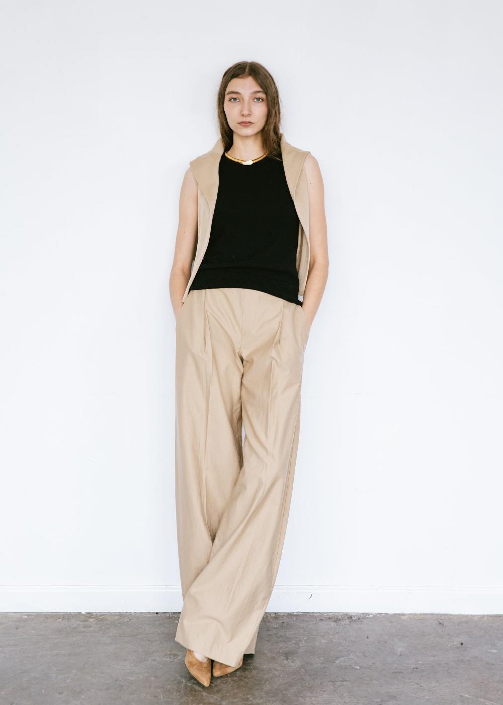 estella Vintage 1990s Cashmere Knit Shell Tank in Black