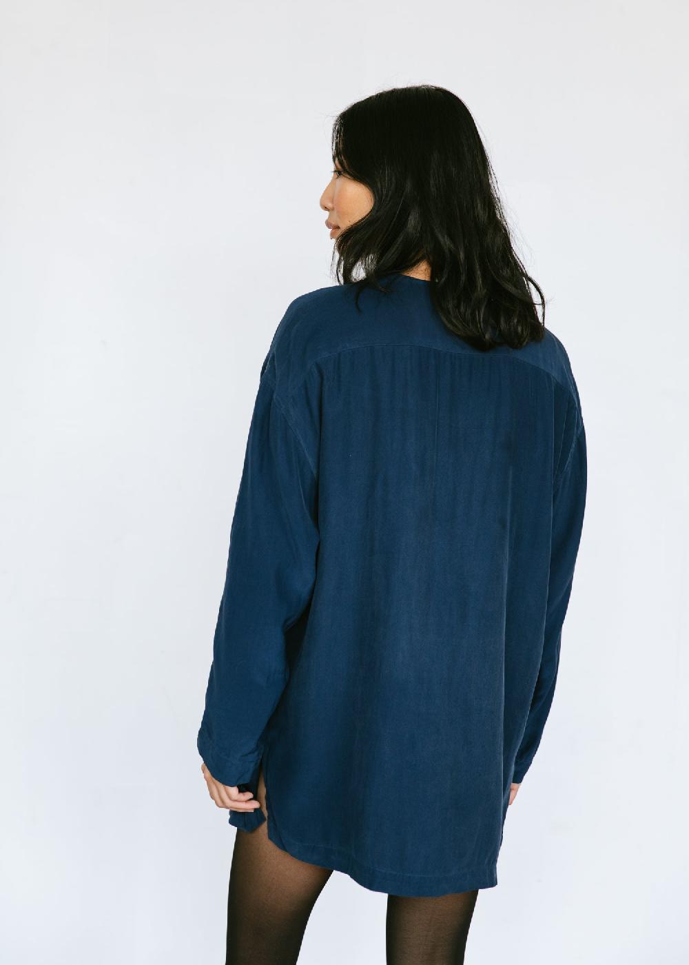 Estella Vintage 1990s Oversized Silk Tunic In Navy Blue