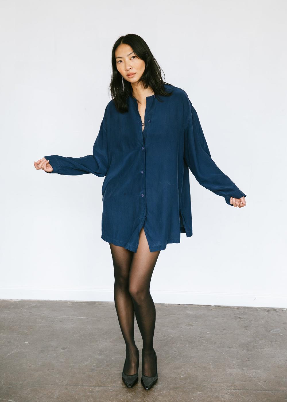 Estella Vintage 1990s Oversized Silk Tunic In Navy Blue