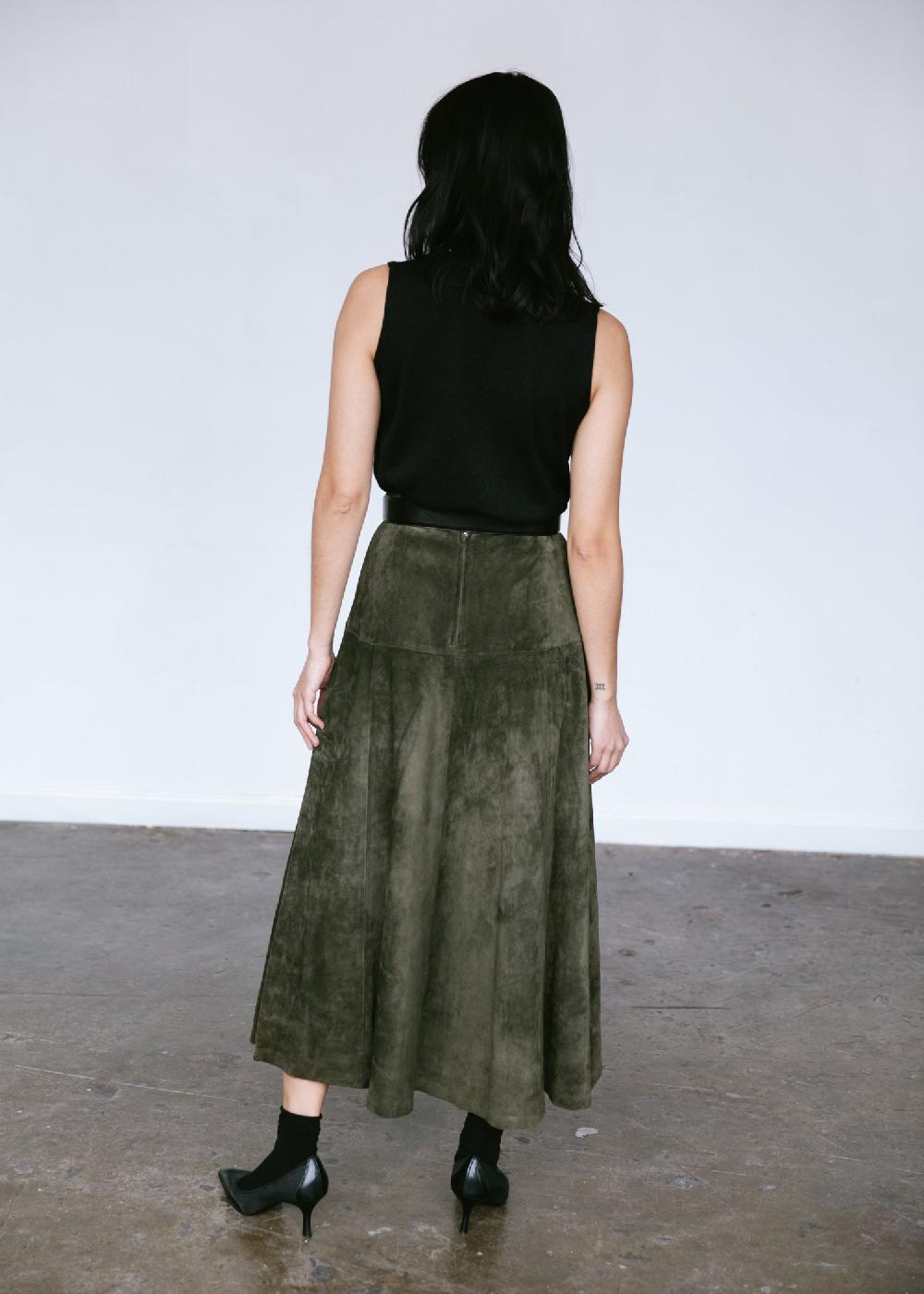 Estella Vintage 1990s Suede Leather Midi Skirt In Moss Green