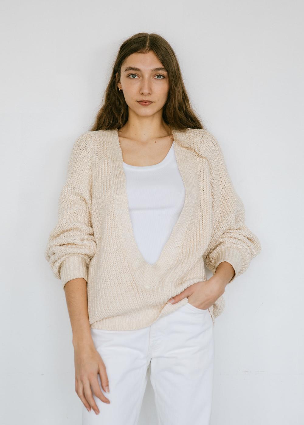 estella Vintage 1990s Zoran Chunky Knit Deep V-Neck Sweater in Cream Silk