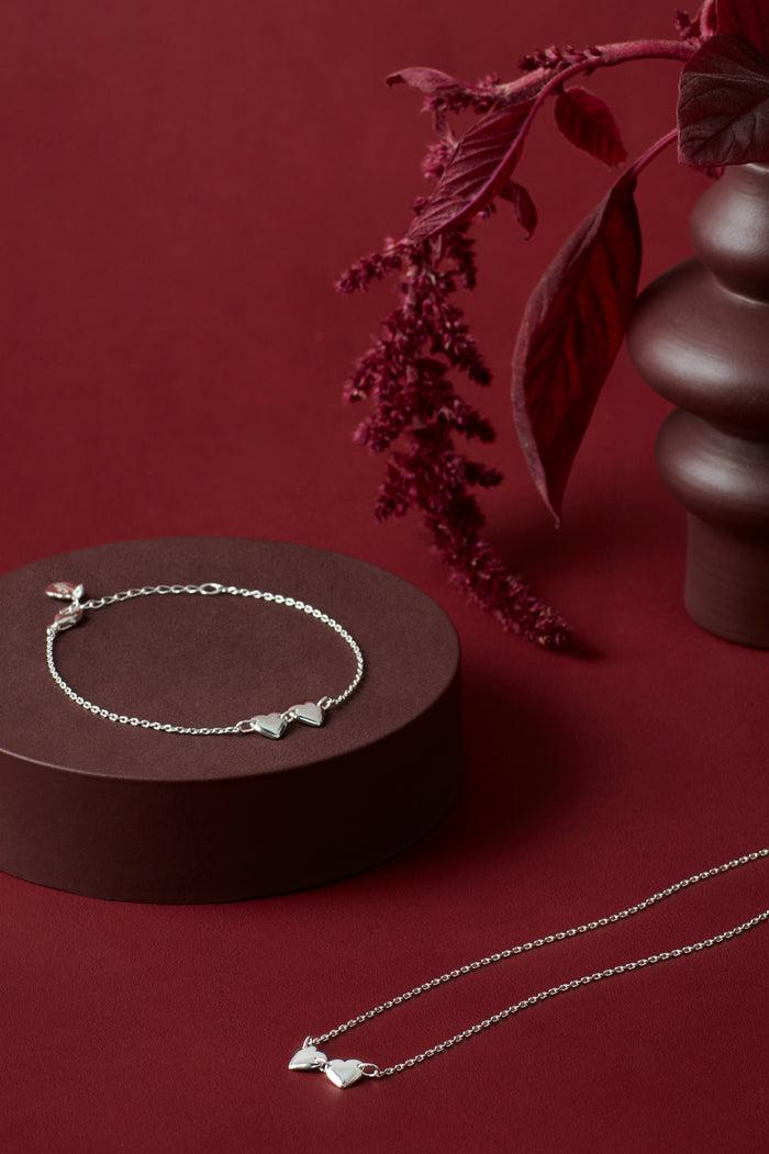 Estella Bartlett Connected Hearts Bracelet Silver Plated Packaging Message: You Are Some Kind Of Wonderful