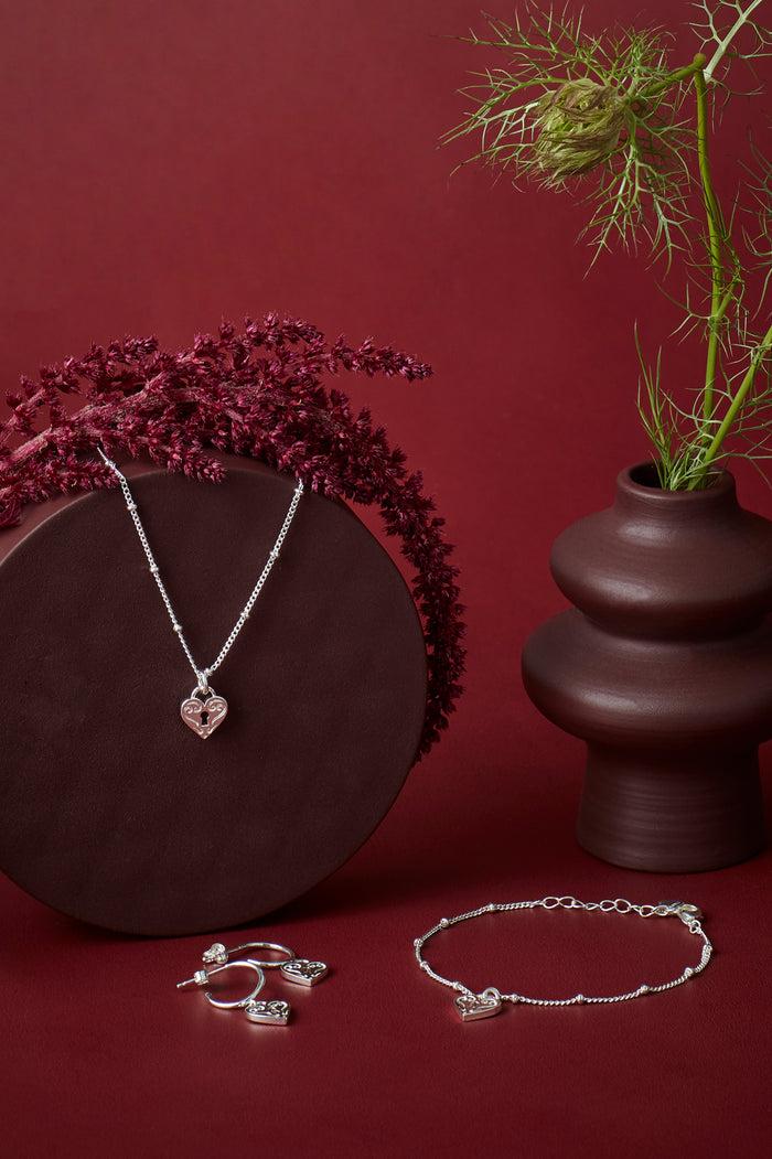 Estella Bartlett Engraved Heart Padlock Bracelet Silver Plated Packaging Message: Dear Darling