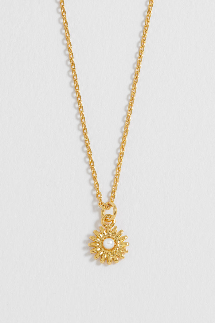 Estella Bartlett Flower And Pearl Necklace Gold Plated | Pearl Packaging Message: Wonderful Mum
