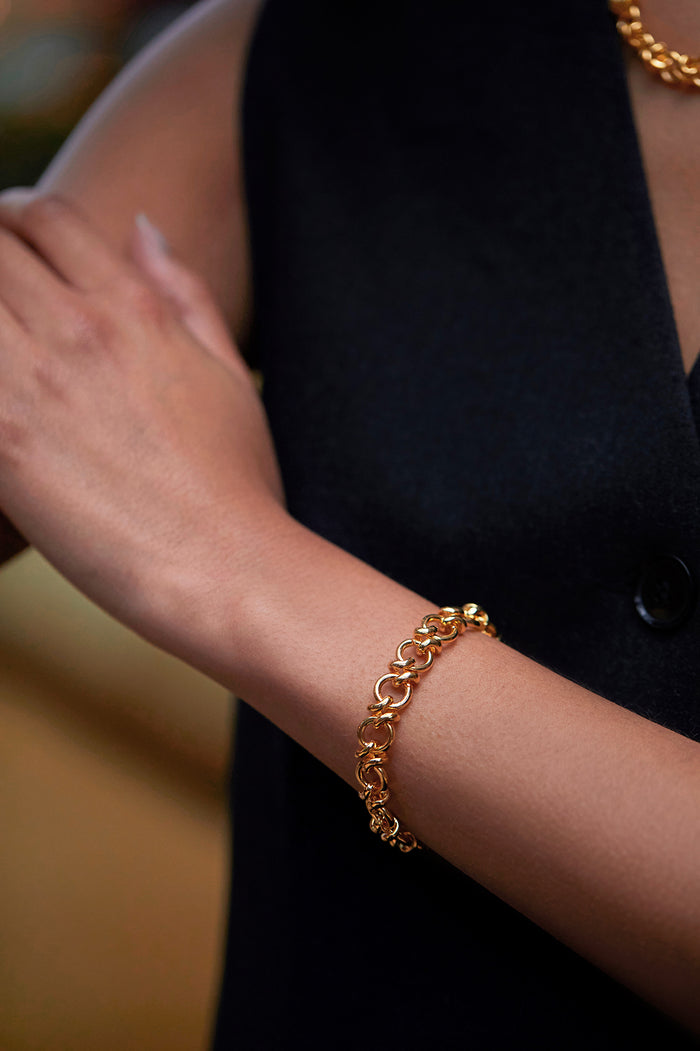 Estella Bartlett Knot Link Chain Bracelet Gold Plated