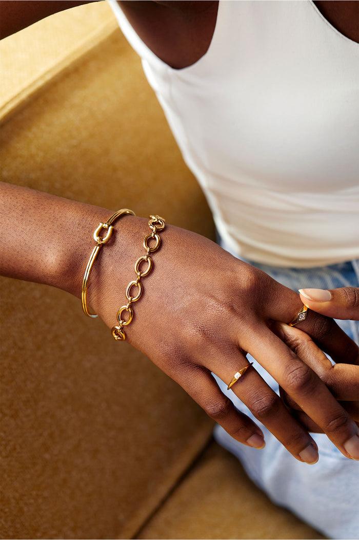 Estella Bartlett Oval Link T-Bar Chain Bracelet Gold Plated