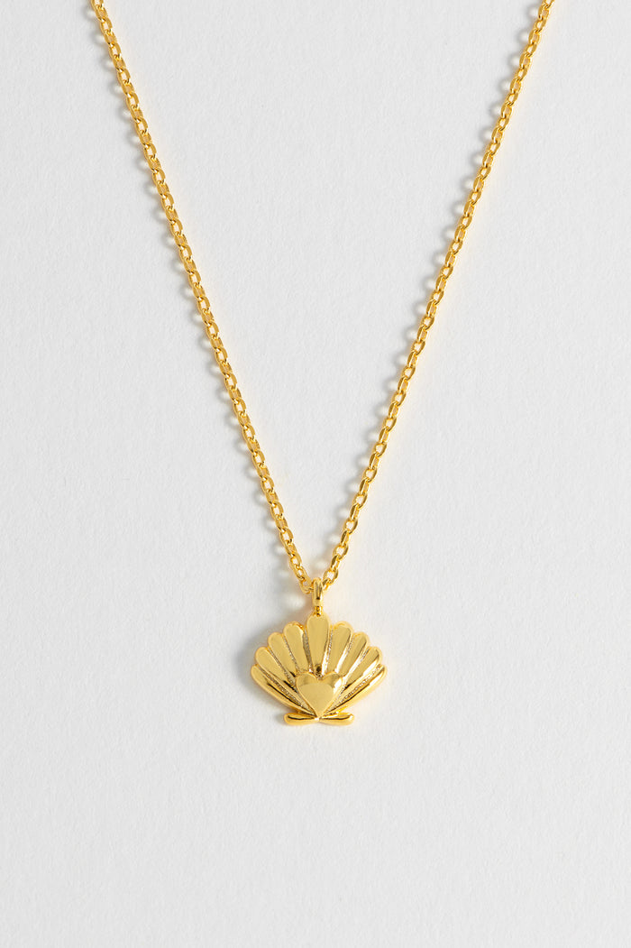 Estella Bartlett Scallop Heart Pendant Necklace Gold Plated Packaging Message: Seashell Kisses
