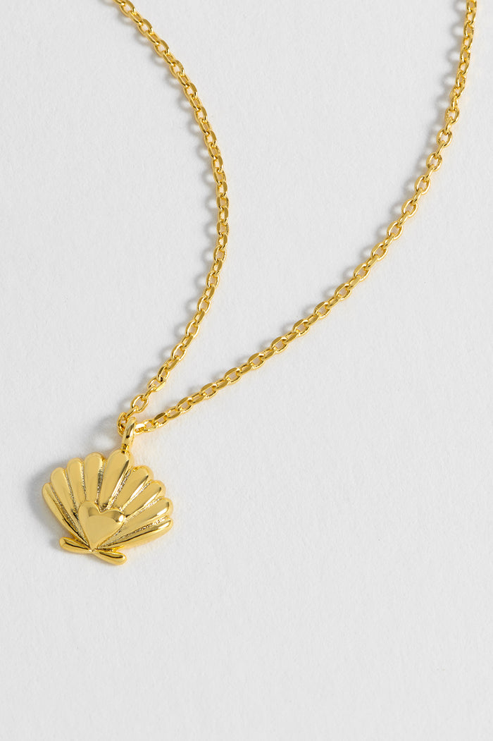 Estella Bartlett Scallop Heart Pendant Necklace Gold Plated Packaging Message: Seashell Kisses