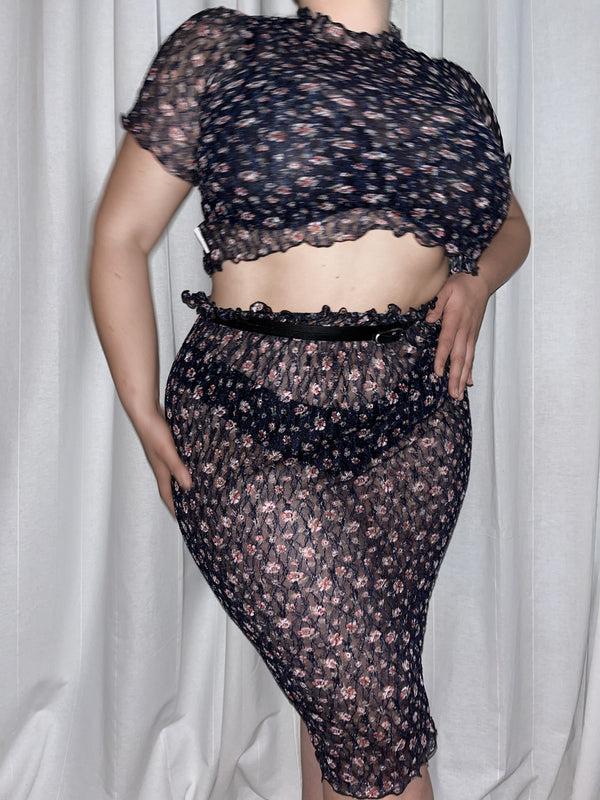 Ester Manas Floral Easy Top