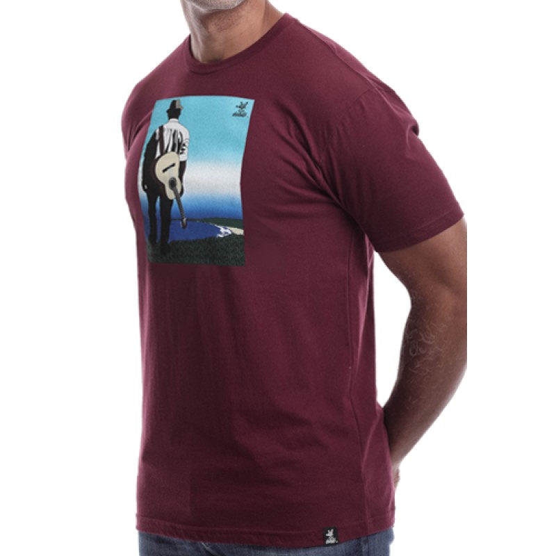 Estilo Estilo Clothing™ Buena Vista Acoustic Guitar Player T-shirt Maroon
