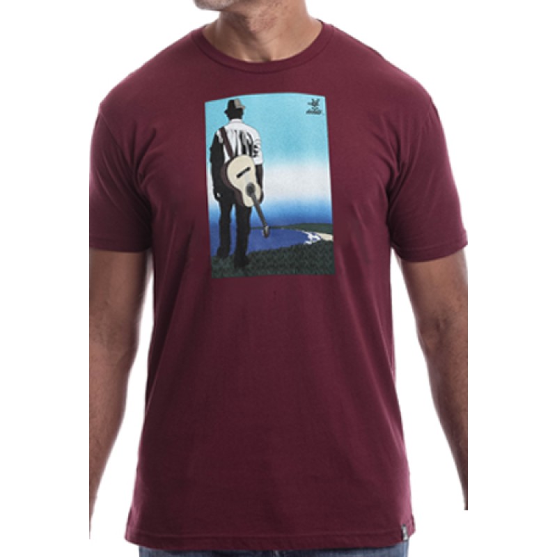 estilo Estilo Clothing™ Buena Vista Acoustic Guitar Player T-shirt Maroon