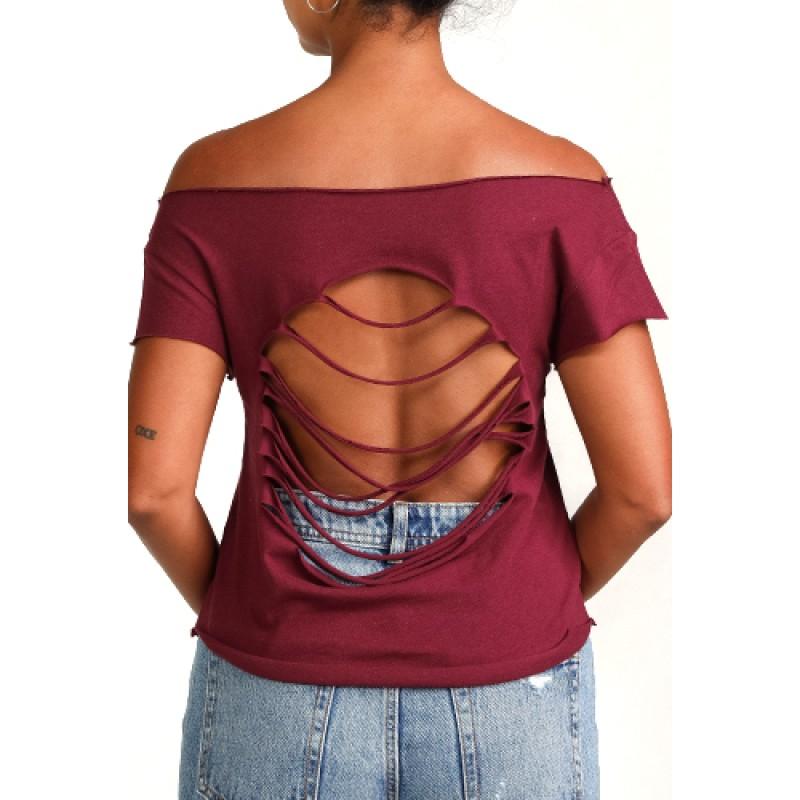 Estilo Estilo Clothing™ Buena Vista Acoustic Guitar Player Cut Boat Neck T-shirt Maroon