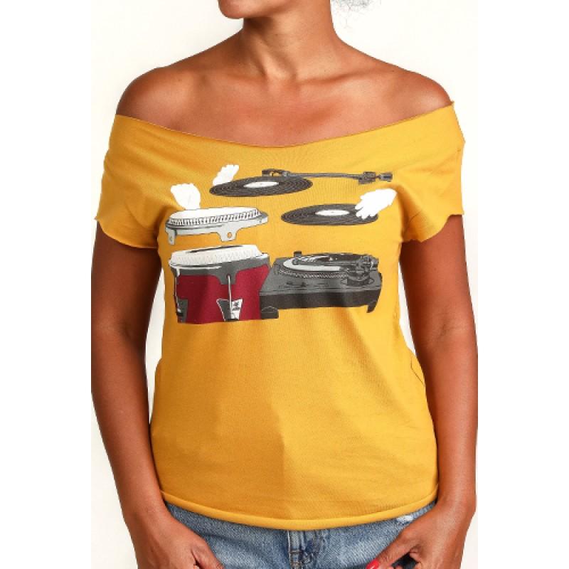 estilo Estilo Clothing™ Cutting & Slapping Conga Turntable Cut Boat Neck T-shirt Antique Gold