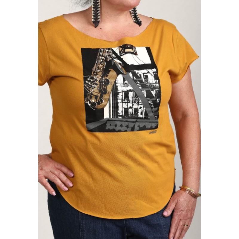 Estilo Estilo Clothing™ Inner City Saxophone Cut Boat Neck T-shirt Antique Gold
