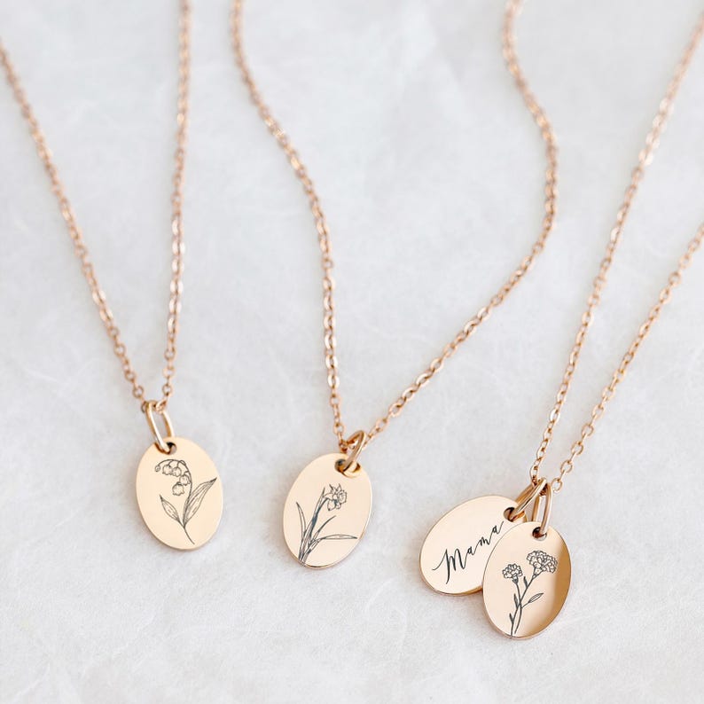 etsy Personalized Necklace with Hand-Drawn Birth Flowers - Gift Idea for Her - Perfect as a Mother’s Day Gift - MK003
