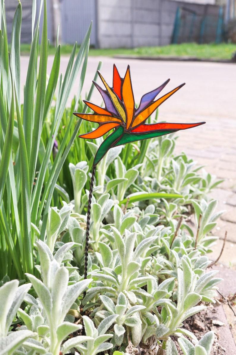 etsy Plant stake Strelitzia Garden decor Stained glass Suncatcher flowers Gifts for plant lovers Exotic plants Gifts for gardeners Mother's day