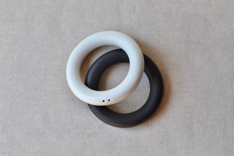Etsy Salt And Pepper Shakers Unique Black And White Shakers Minimalist Modern Ceramic Shakers Kitchen Accessories Salt Rings Tableware