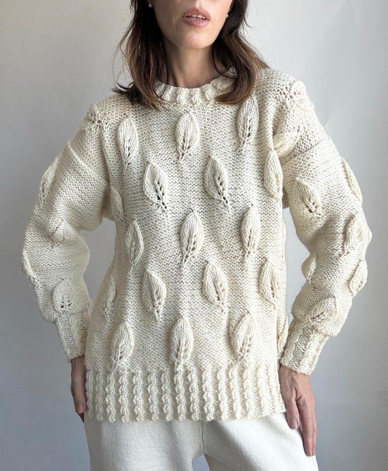 etsy Vintage Hand Knit Leaf Textured Pattern Crew Neck Long Sleeve Pullover Size M - Cream Color
