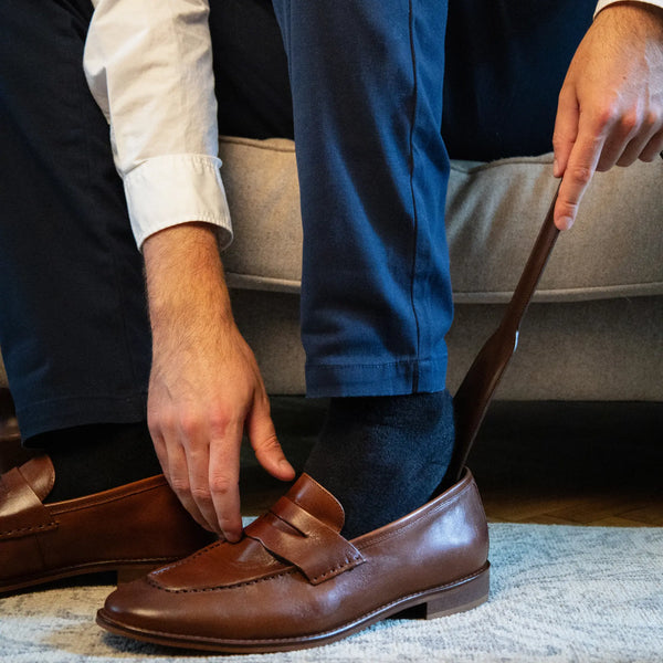 Ettinger Bridle Hide Medium Shoe Horn Nut