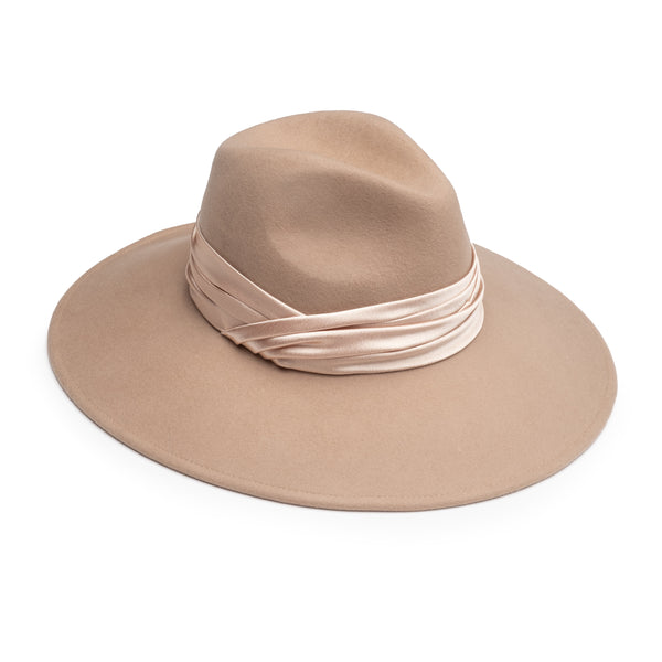 eugenia kim Emmanuelle in Sand