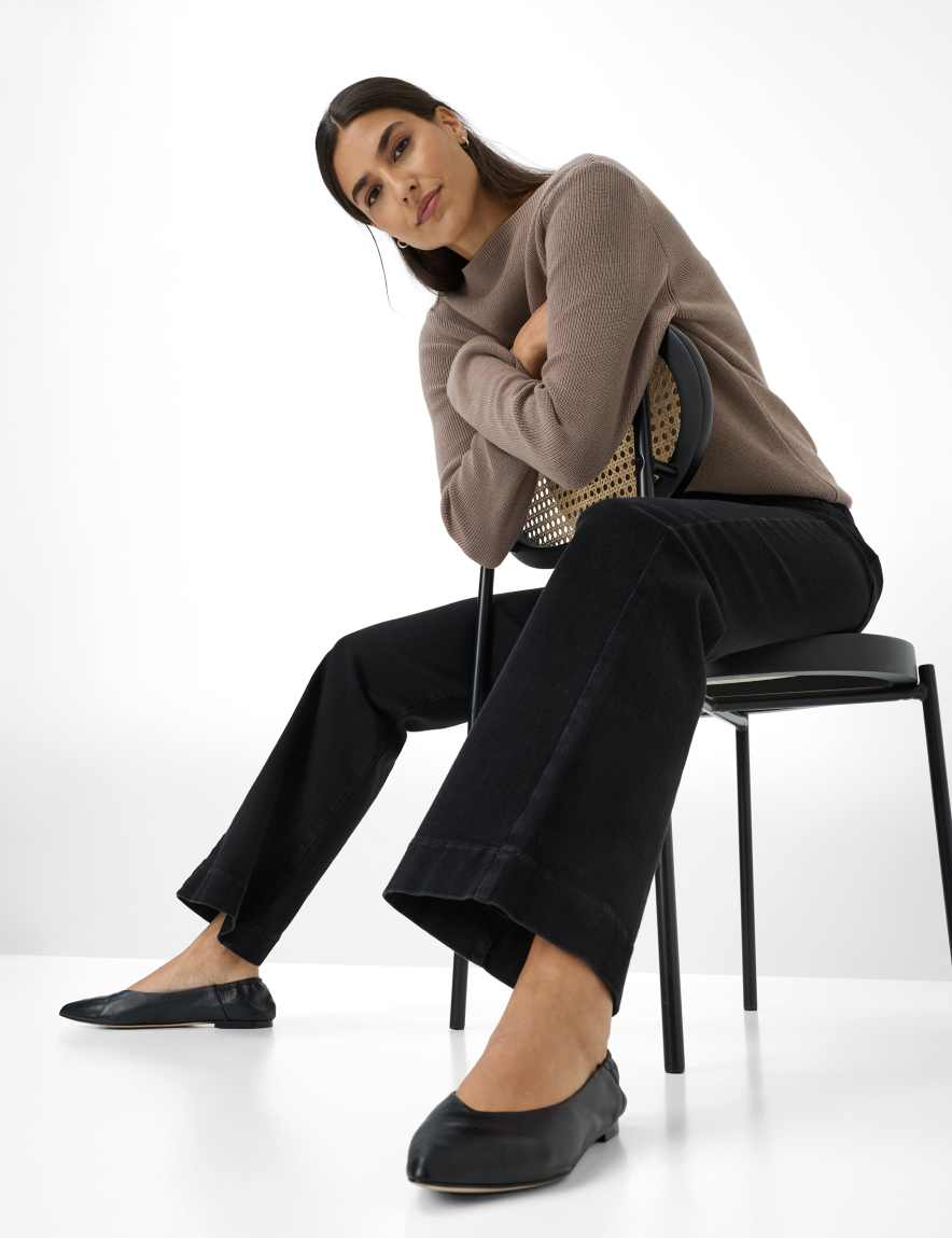 Eurex By Brax Women's Fashion Jeans Style MAINE Denim Black Wide Leg