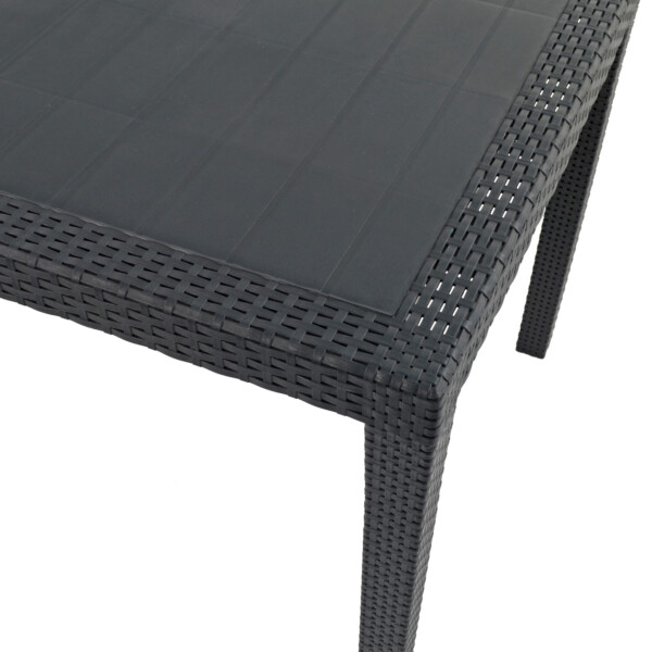 Europa Leisure Salerno Table
