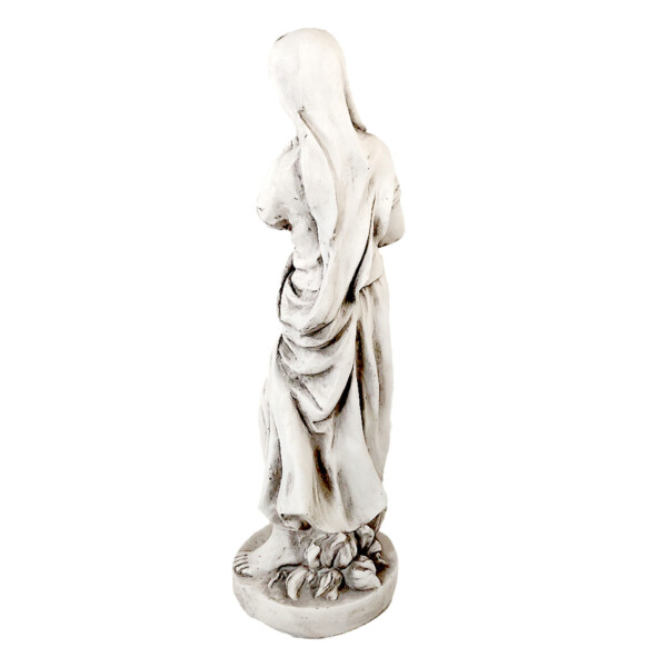 Europa Leisure Wilma In Winter Traditional Statue
