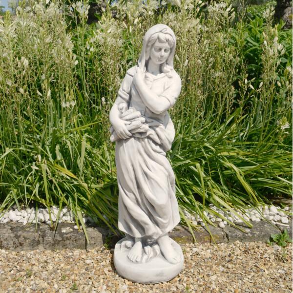 europa leisure Wilma in Winter Traditional Statue