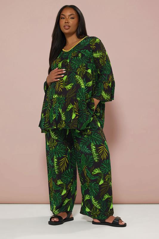 Evans BUMP IT UP MATERNITY Curve Black & Green Palm Print Trousers