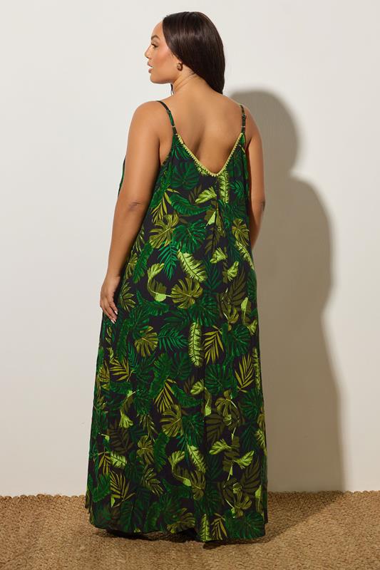 Evans BUMP IT UP MATERNITY Curve Black & Green Palm Print V-Neck Dress